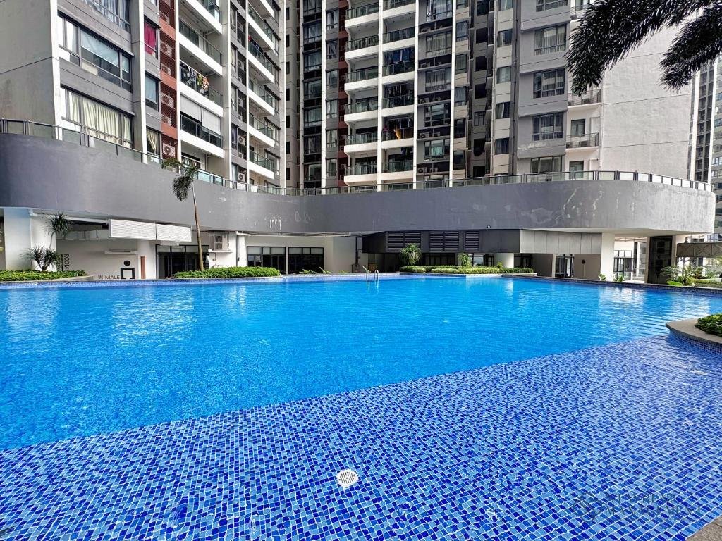 tR&F Princess Cove condo: Facility